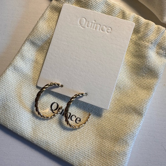 NWT Quince - Thin Croissant Dôme Hoops - Picture 3 of 3